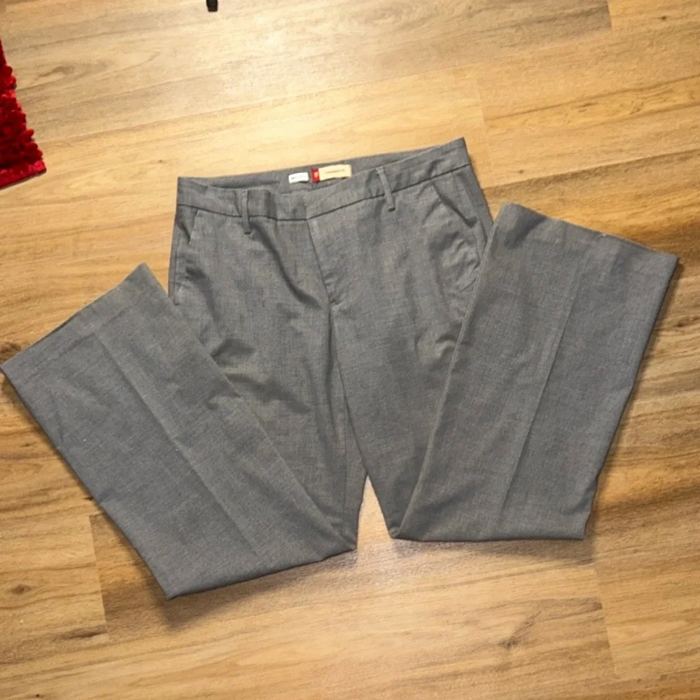 GAP STRAIGHT FIT Men's Gray Dress Pants
